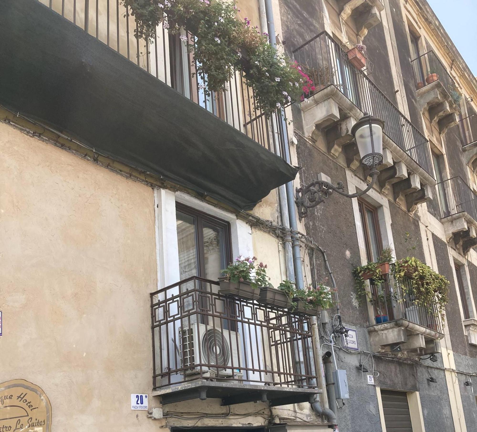 Casitta Stesicoro Apartment Catania Ngoại thất bức ảnh